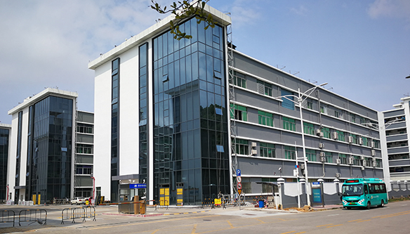 皂市镇智慧园区幕墙维修